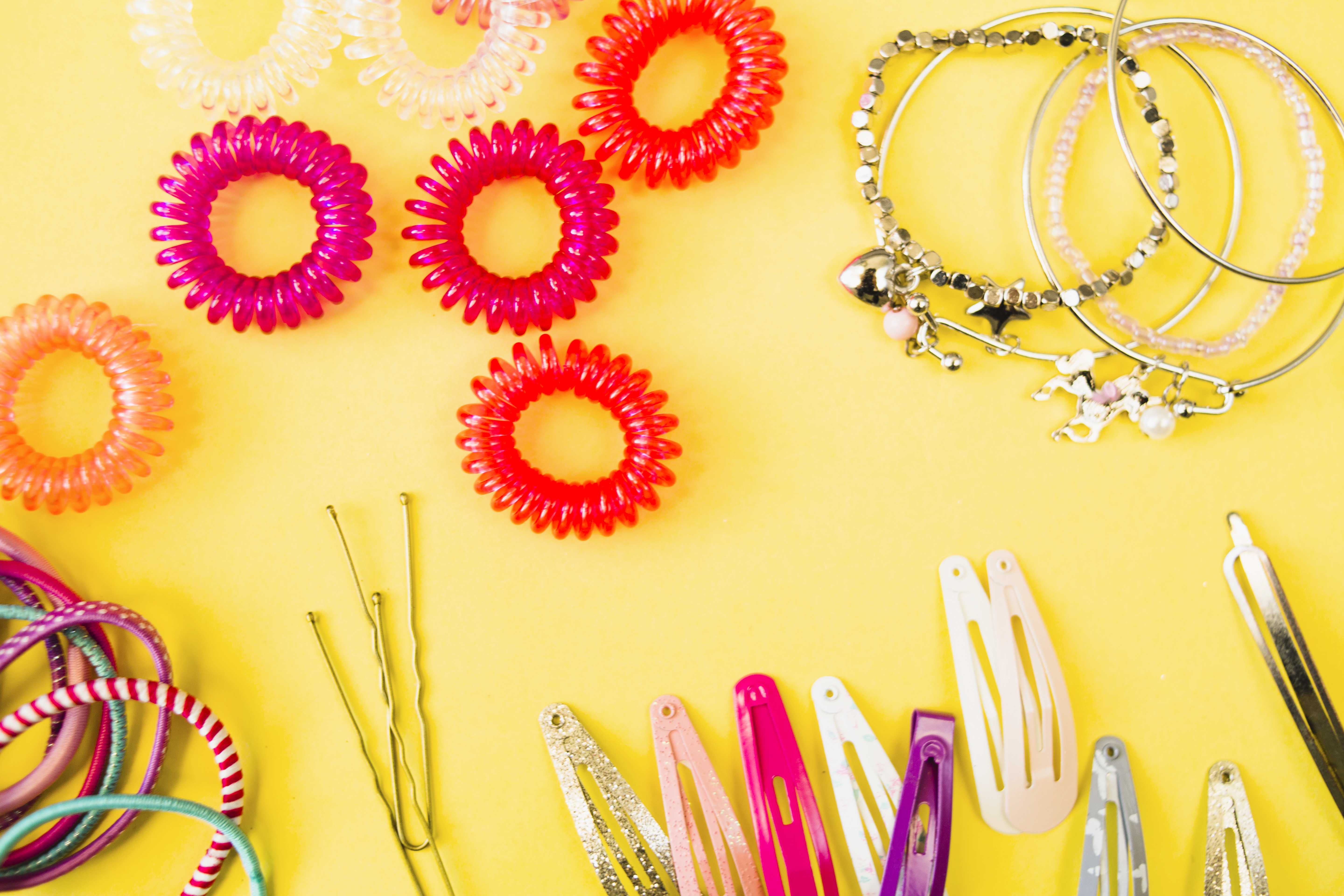The Hair Accessories That Made Every ’80s Girl Feel Stylish